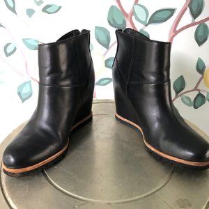 Ugg Australia Boots Pax Leather Waterproof